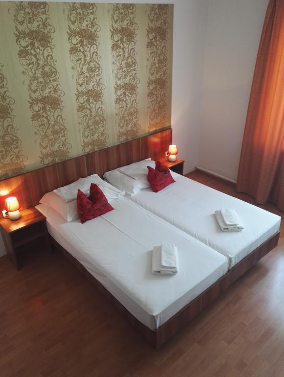 Hid Hotel Budapest Eksteriør bilde