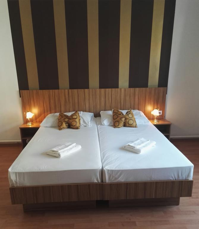 Hid Hotel Budapest Eksteriør bilde